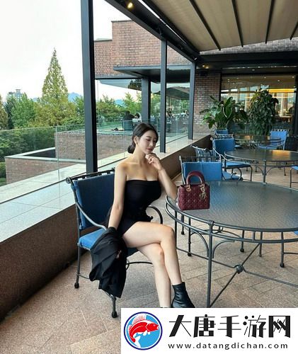 少女偷偷在线观看免费播放电视剧-网友：这剧情简直比我的青春还狗血！太搞笑了！