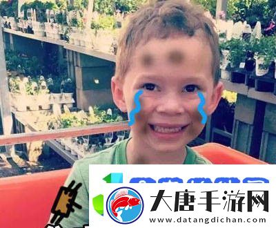 2021贫穷使我快乐的表情包2021贫穷使我快乐假笑男孩表情包大全分享